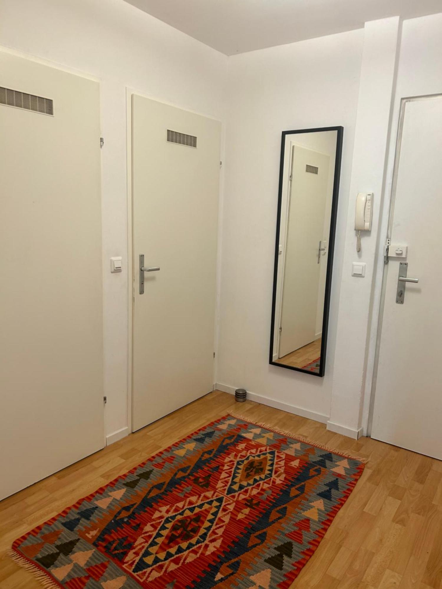 Apartment Mit Logia Und Kleinen Garten In Zentraler Lage 2 ウィーン エクステリア 写真
